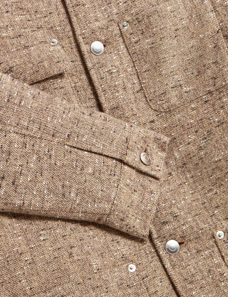 WALLTON | BROWN
