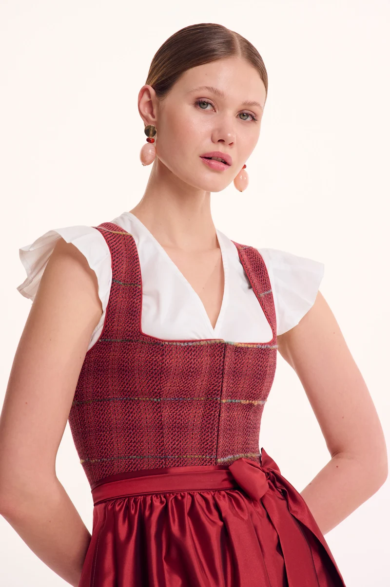 Dirndl Lara in Rot