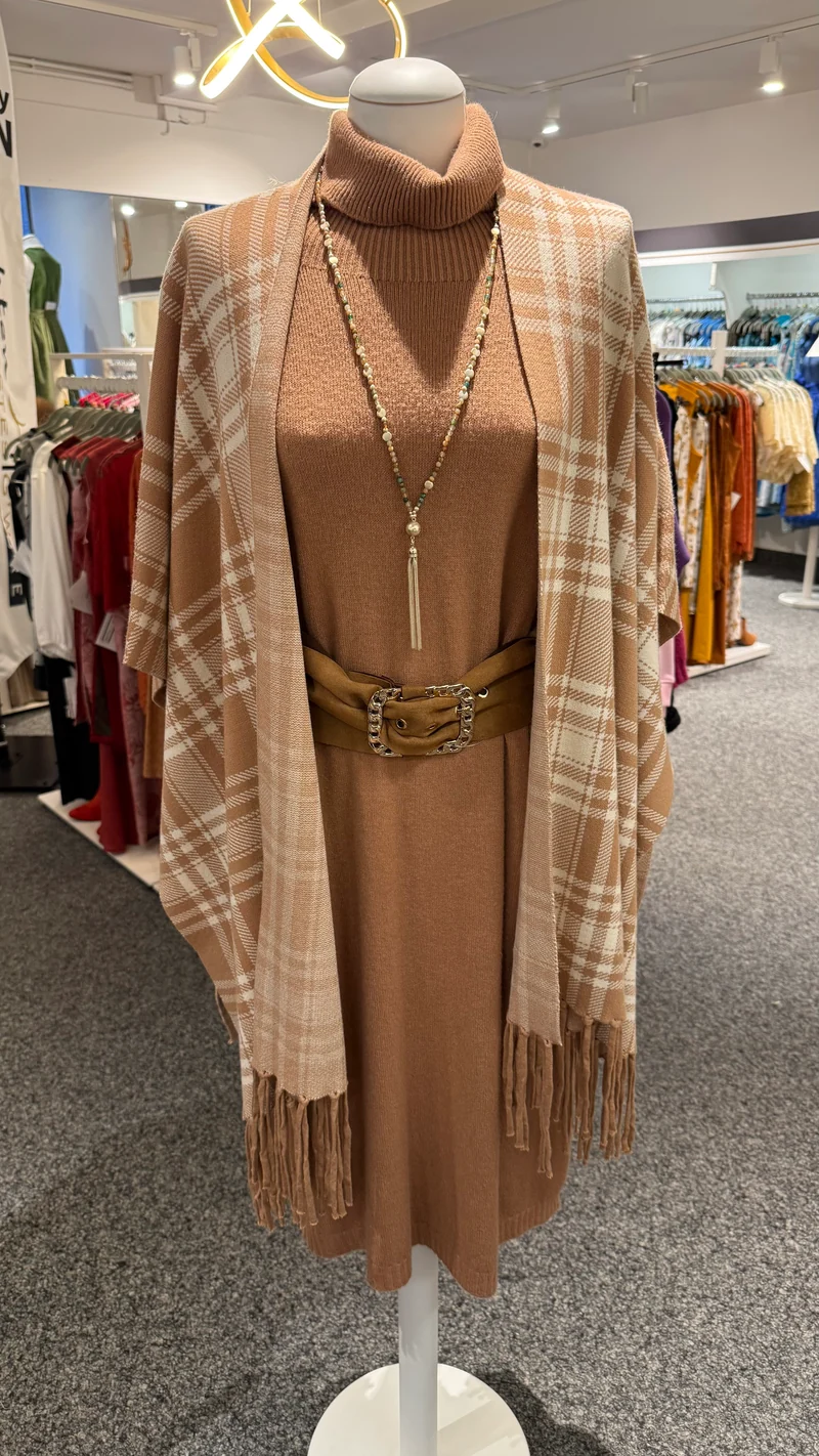 Kleid Strick V Milano beige