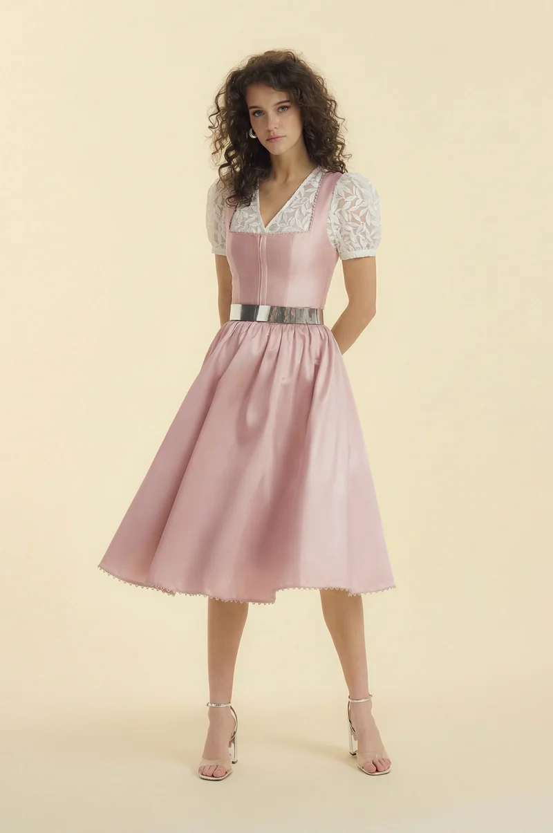 Dirndlbluse Anna in Weiß