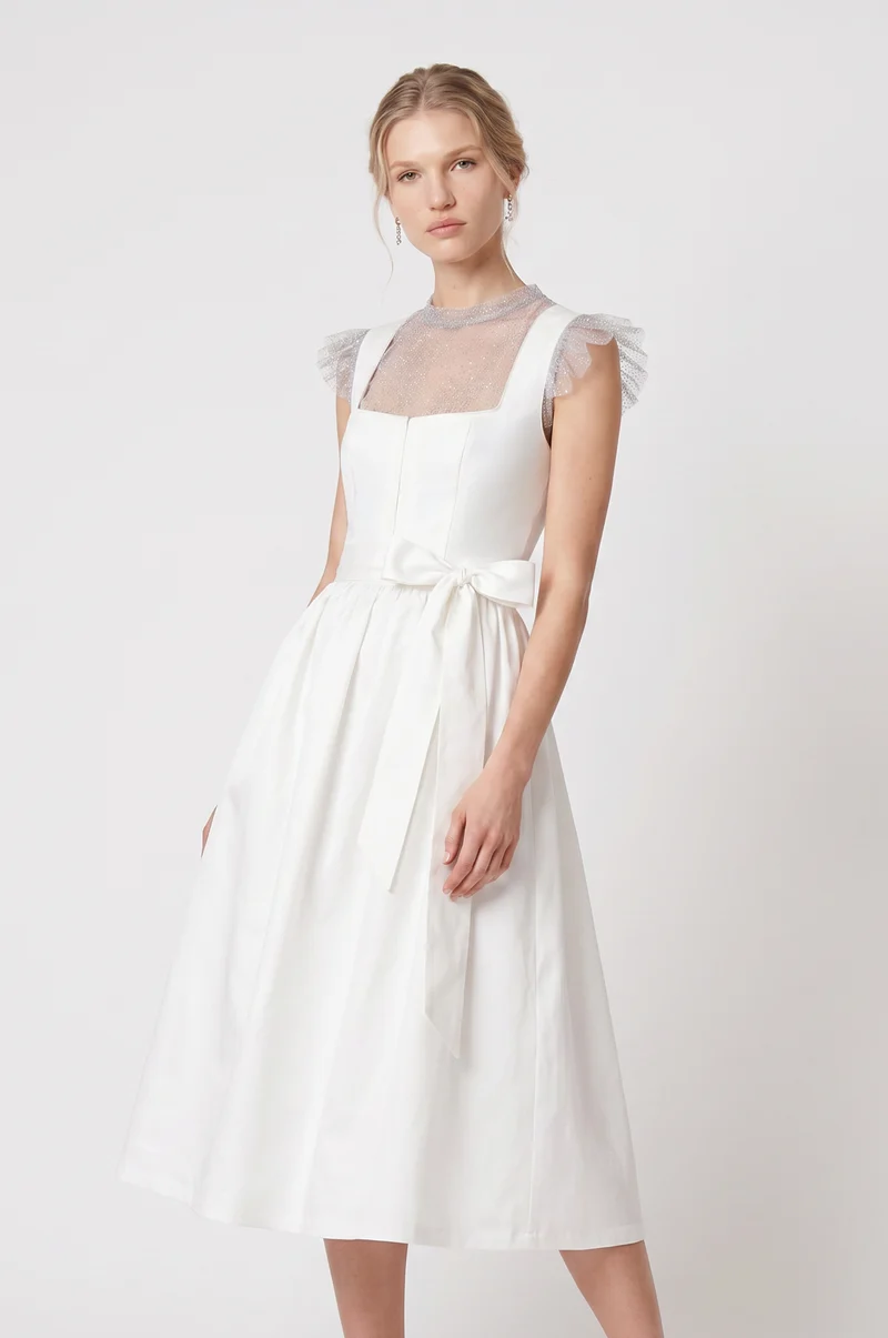 Dirndl Patras in Weiß