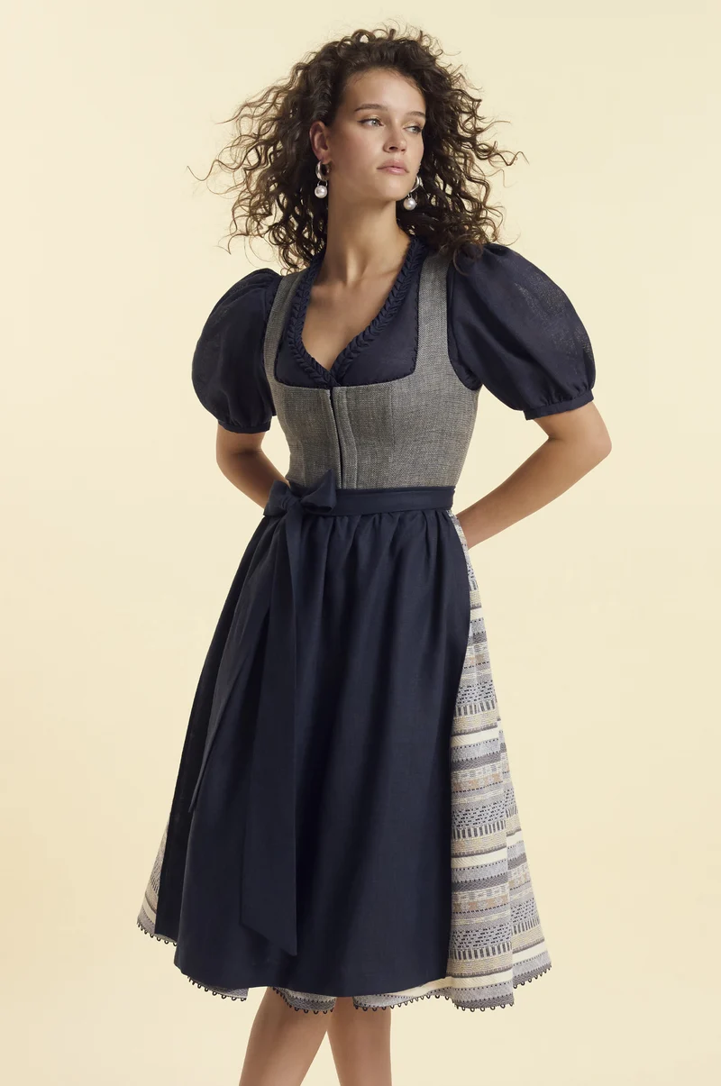Dirndl Pesaro in Nachtblau