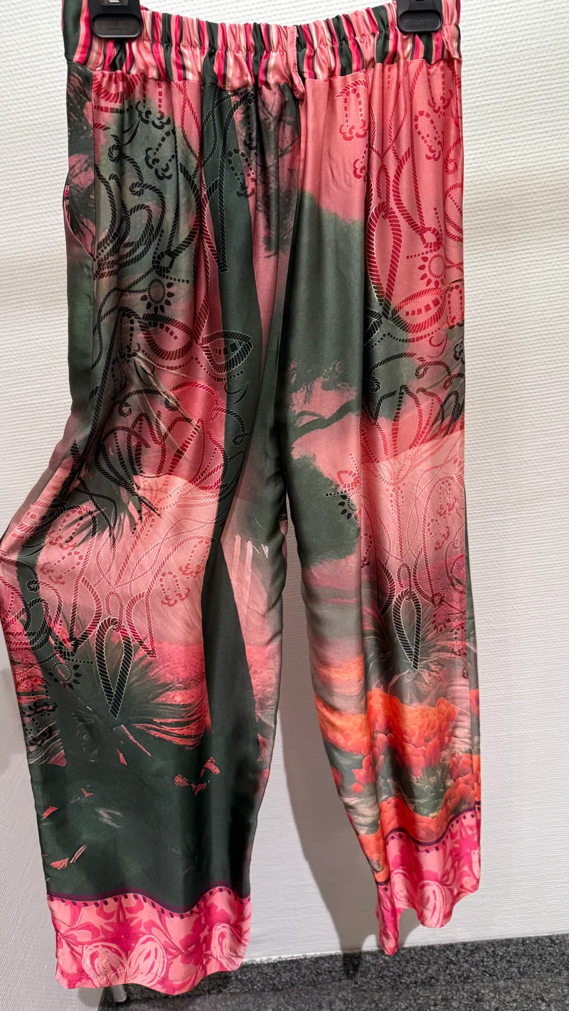 Hose Miss Goodlife bunt