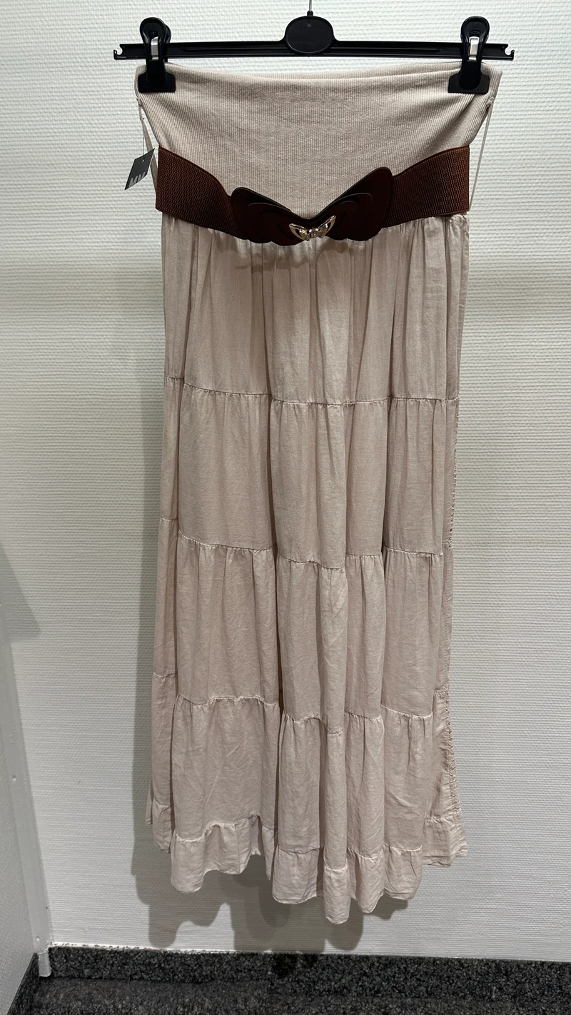 Rock beige mit Gürtel