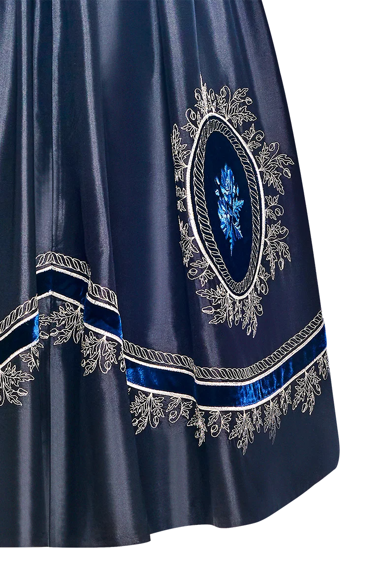 Medaillon-Dirndl