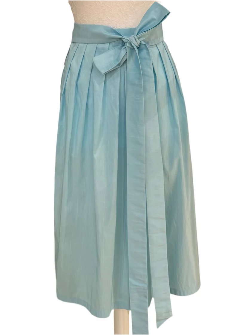 Dirndlschürze Goldstich hellblau 75cm