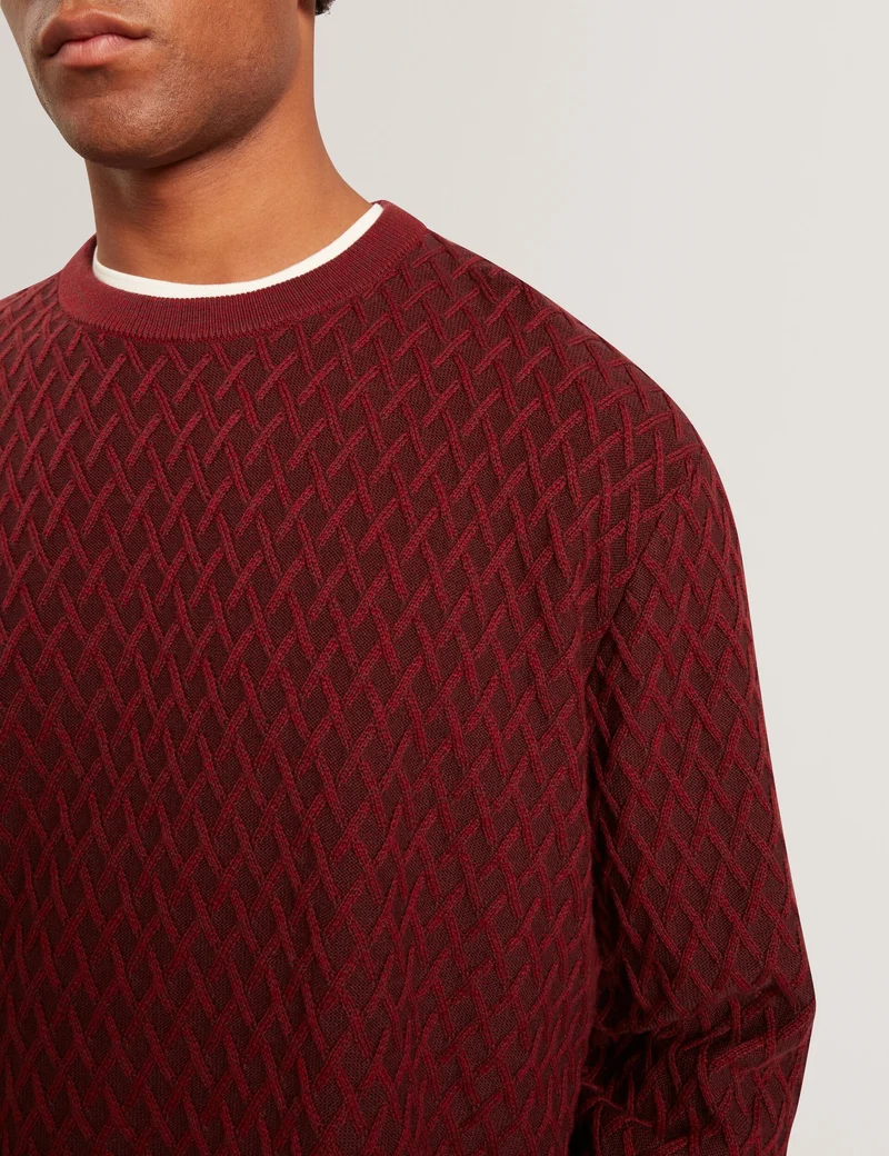 NUNNEZ | MAROON