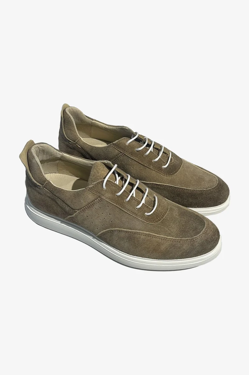 Trachtensneaker in Olive