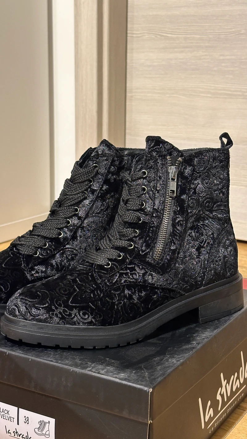 Boots La Strada schwarz Samt gemustert