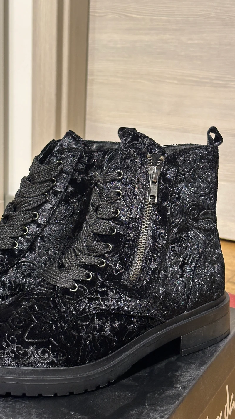 Boots La Strada schwarz Samt gemustert