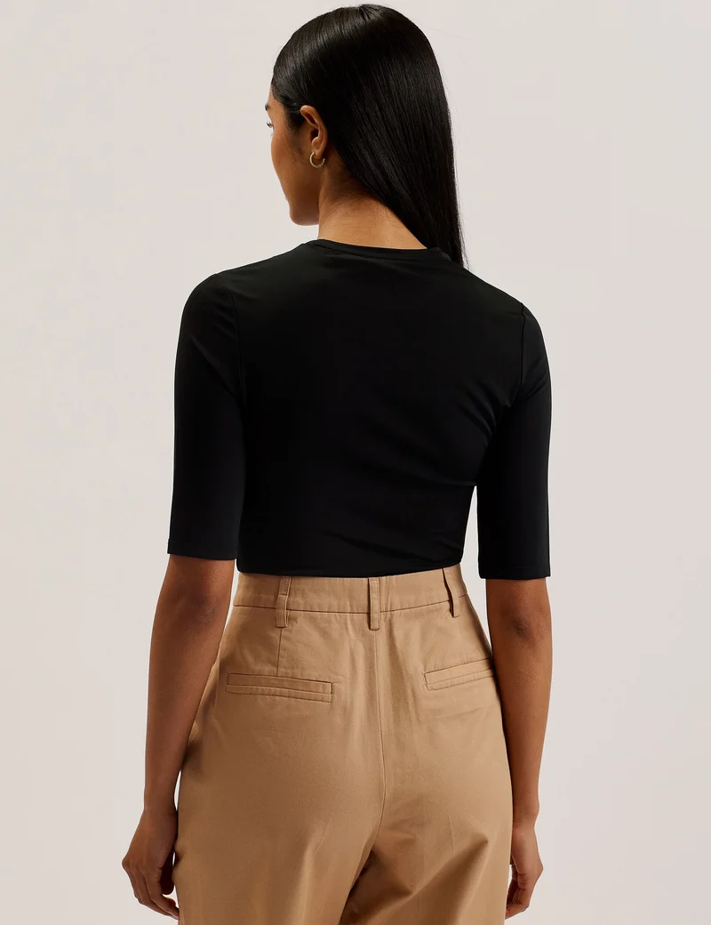 LAURRE | BLACK
