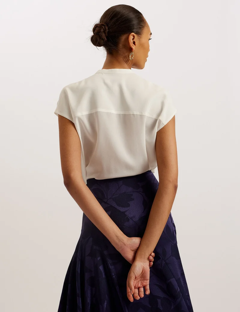 MIYOKOE | IVORY