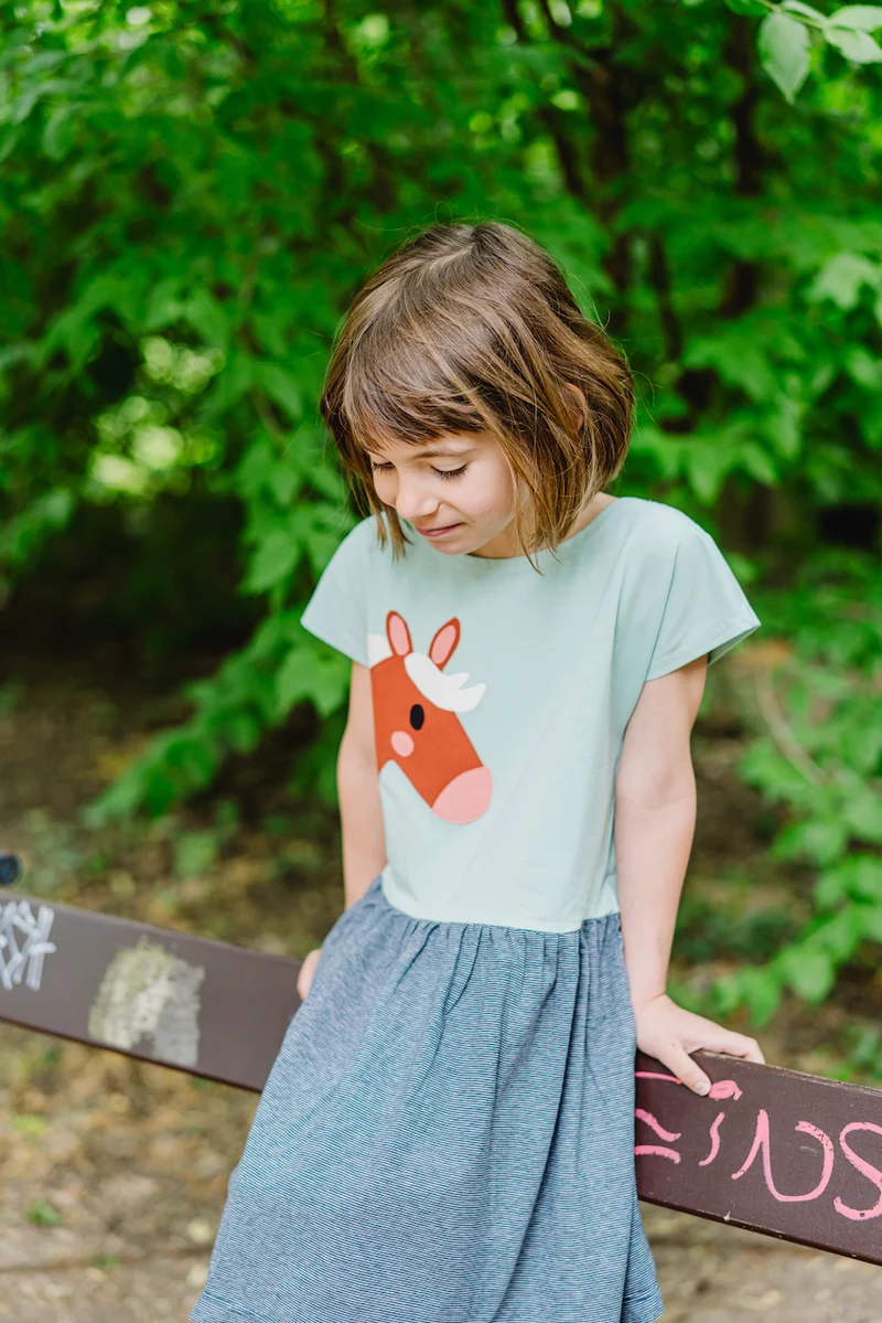 Sommerkleid Mädchen aus Bio-Baumwolle mit Pferd