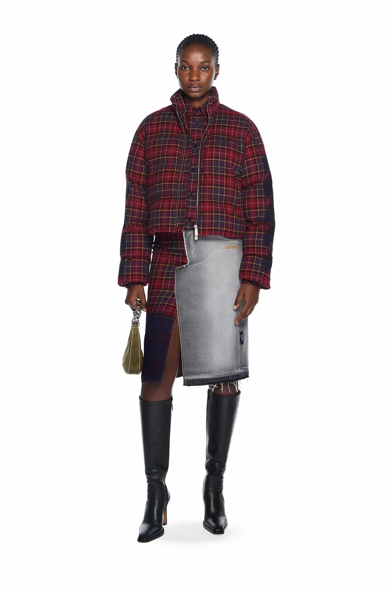 Off-White Damen Arrow Spray Check Puffer Jacke Rot