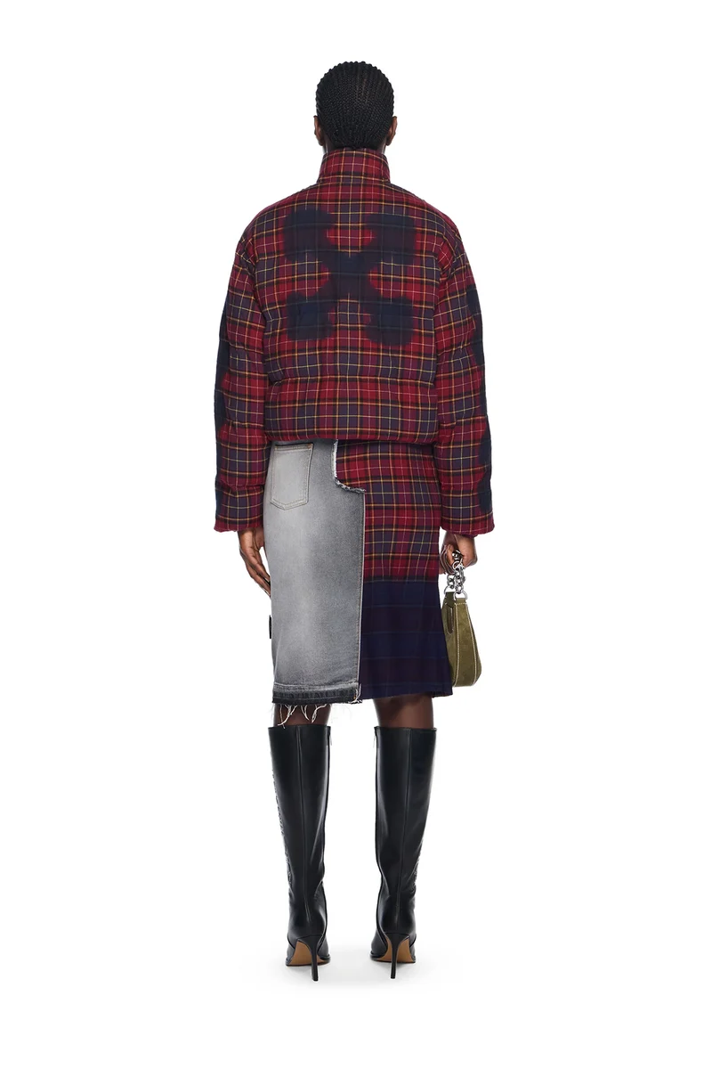Off-White Damen Arrow Spray Check Puffer Jacke Rot