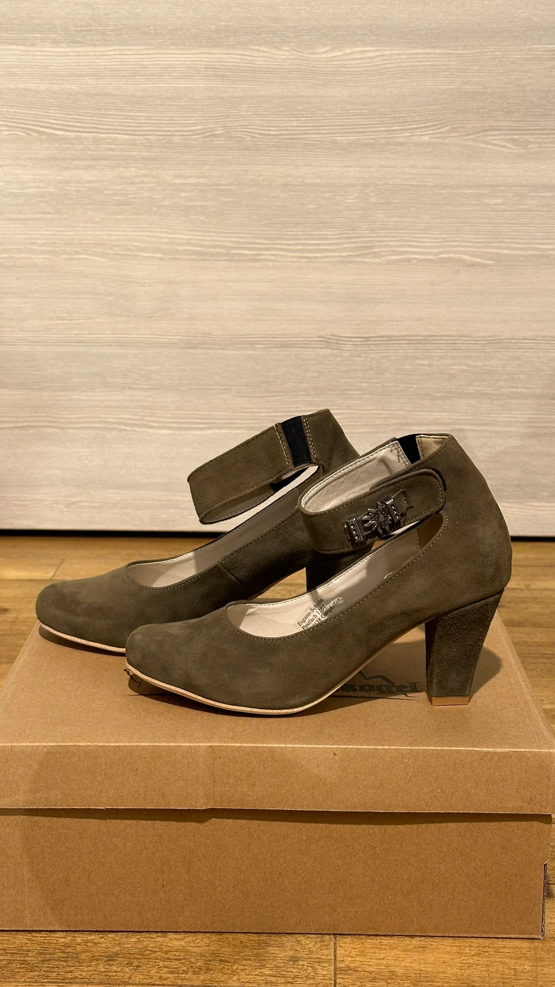 Trachten Dirndlschuh Hirschkogel Pumps kaki