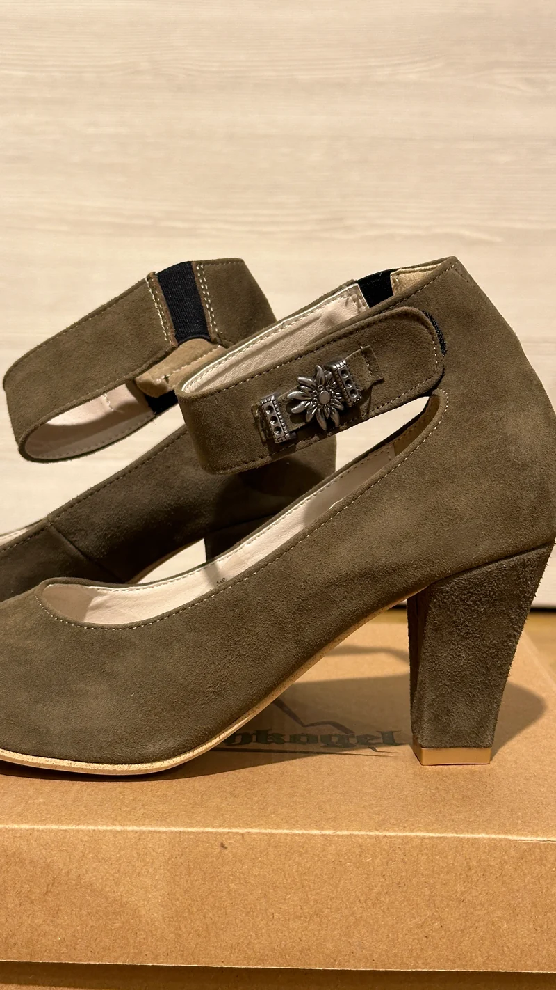 Trachten Dirndlschuh Hirschkogel Pumps kaki