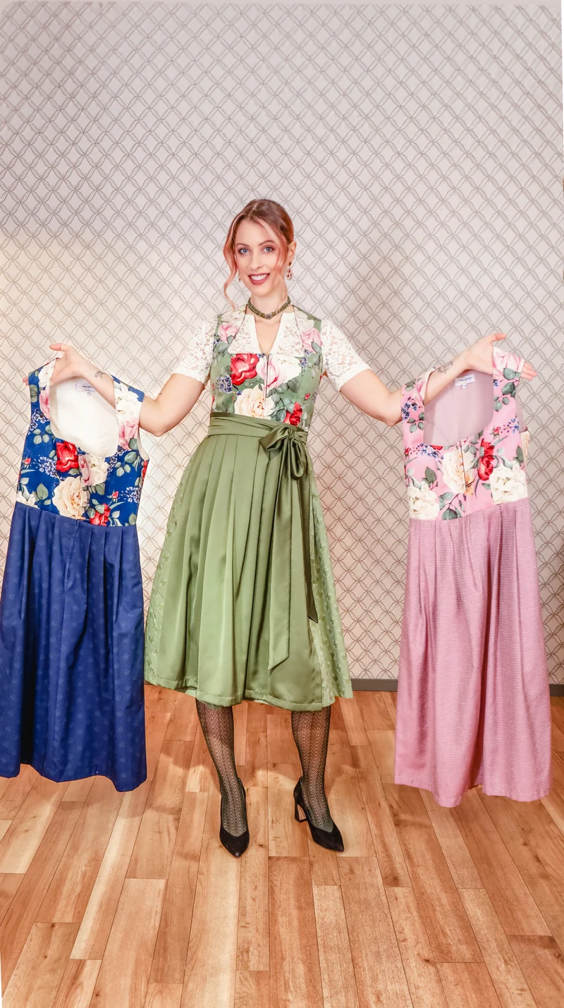 Samtdirndl Goldstich Blumen grün 75cm