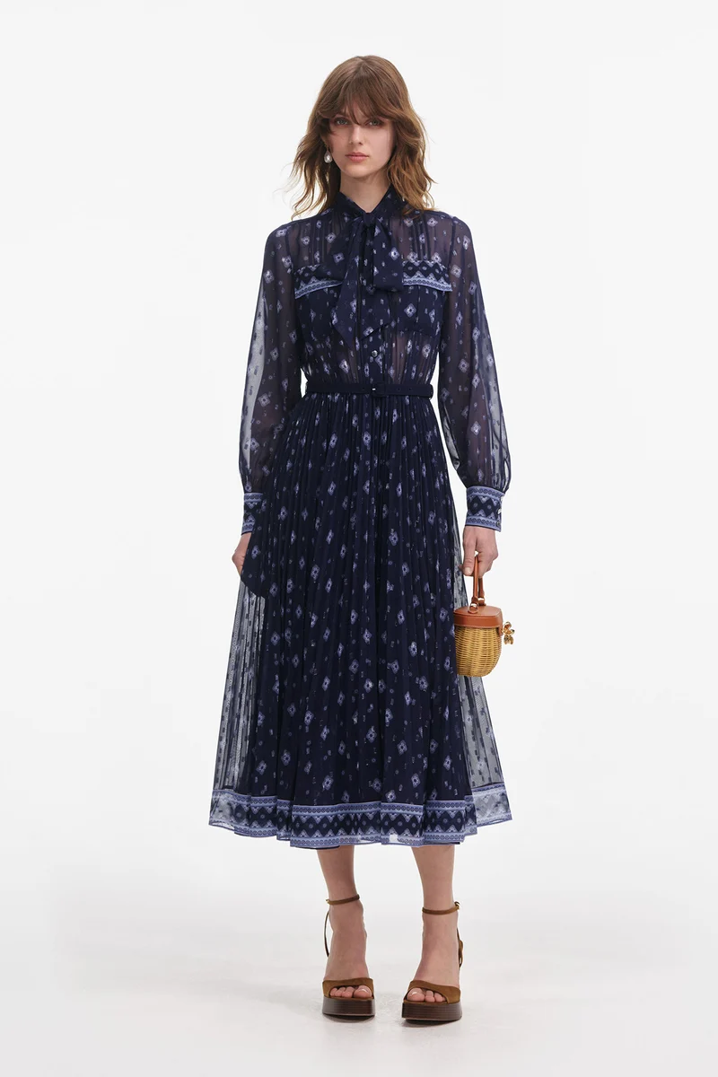 self-portrait Damen Chiffon-Midikleid Marine-Blau