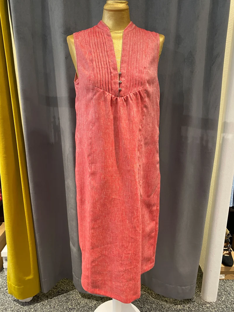 Kleid Anno Domini Lena rot
