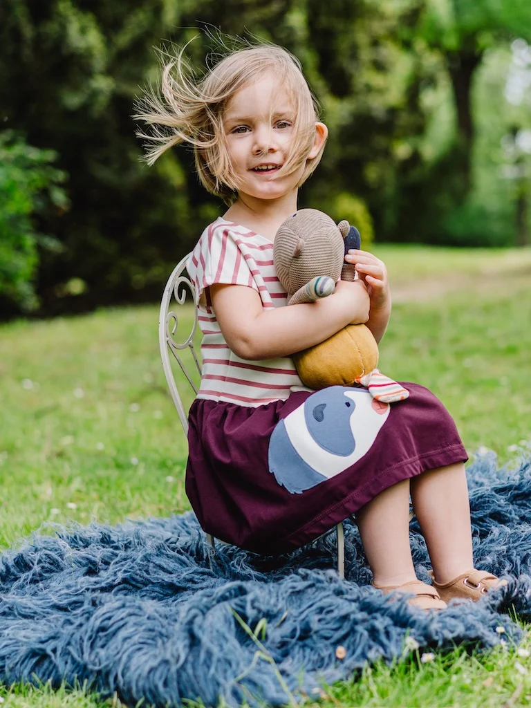 Sommerkleid Mädchen aus Bio-Baumwolle mit Meerschweinchen