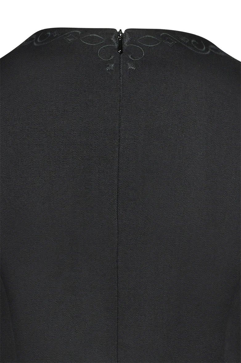 Kerbschnitz-Kleid