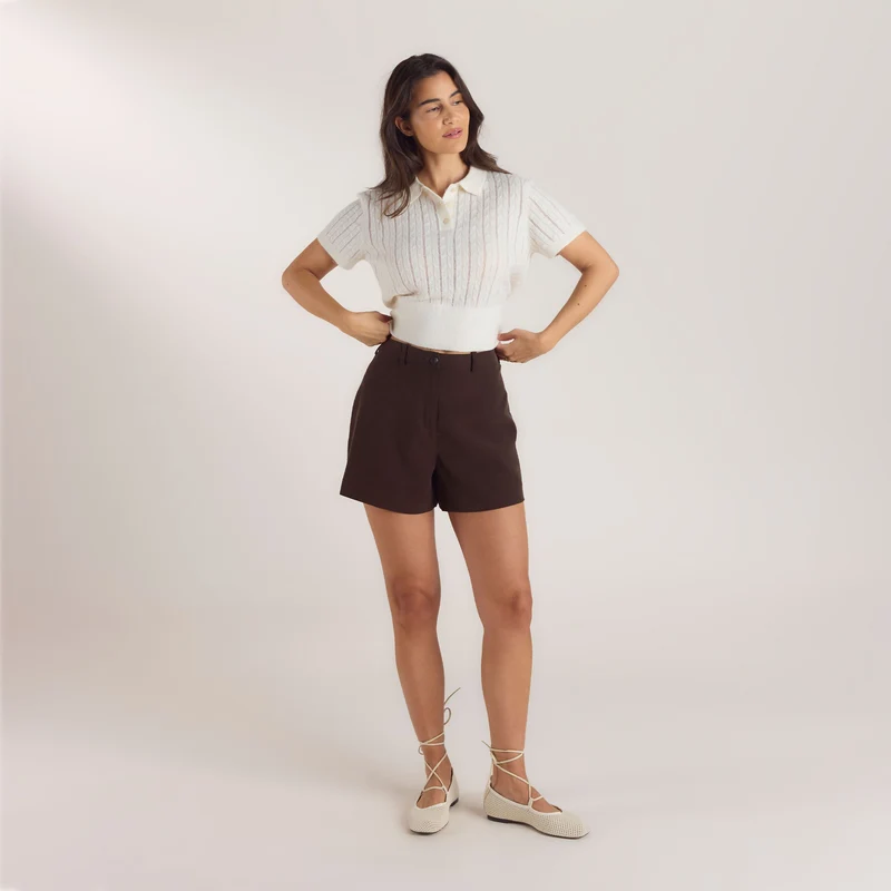 Hochtaillierte Tailored-Shorts - Schokolade