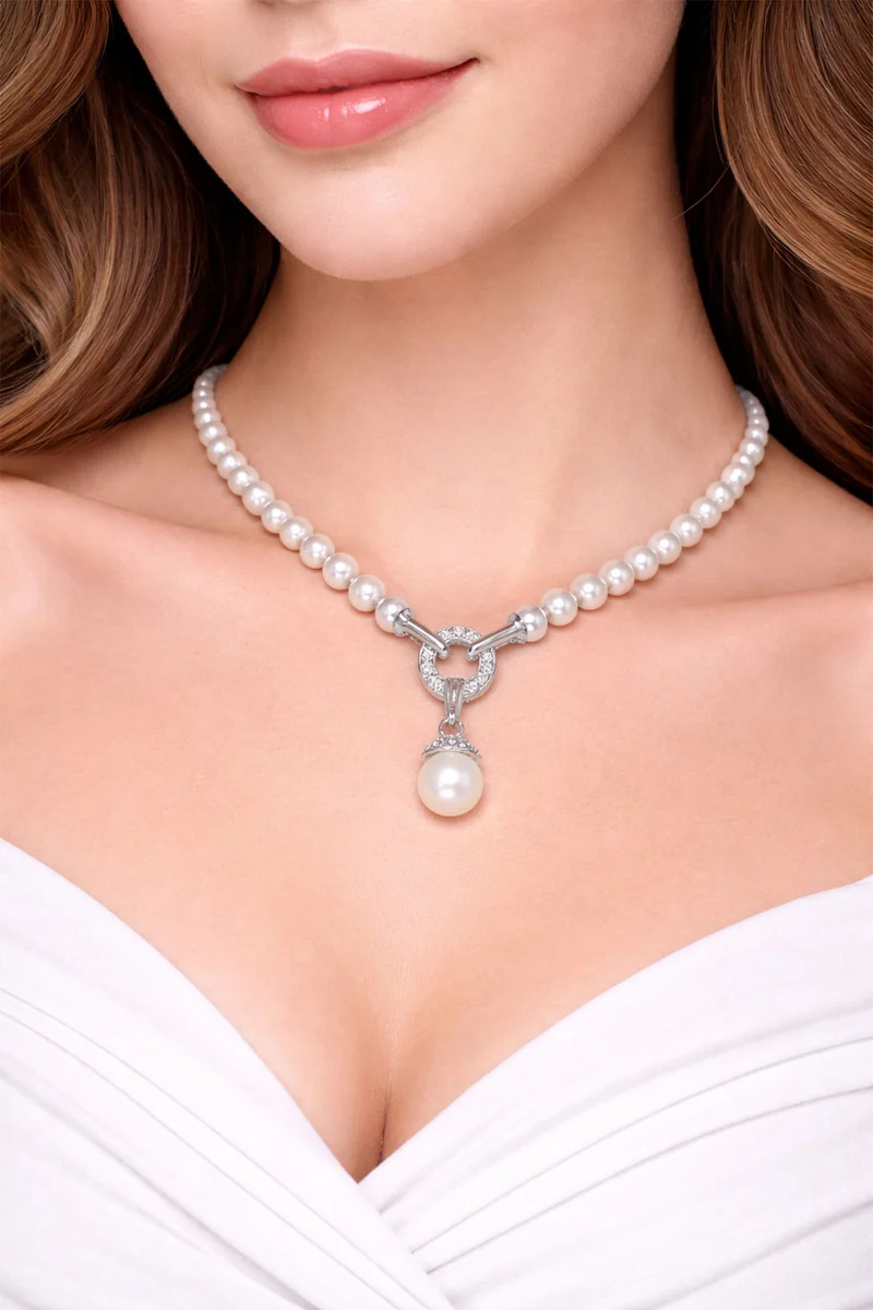 LUISIA Perlen Collier mit großem Anhänger und Premium Kristallen