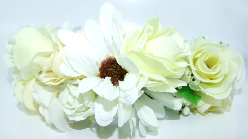 Hochwertiger Blumen Haarreif Blumenwiese - Creme Weiß