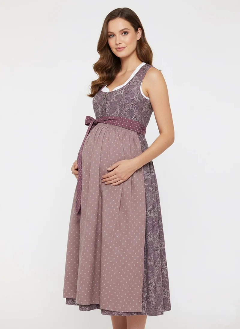 Umstandsdirndl aus Blümchendruck