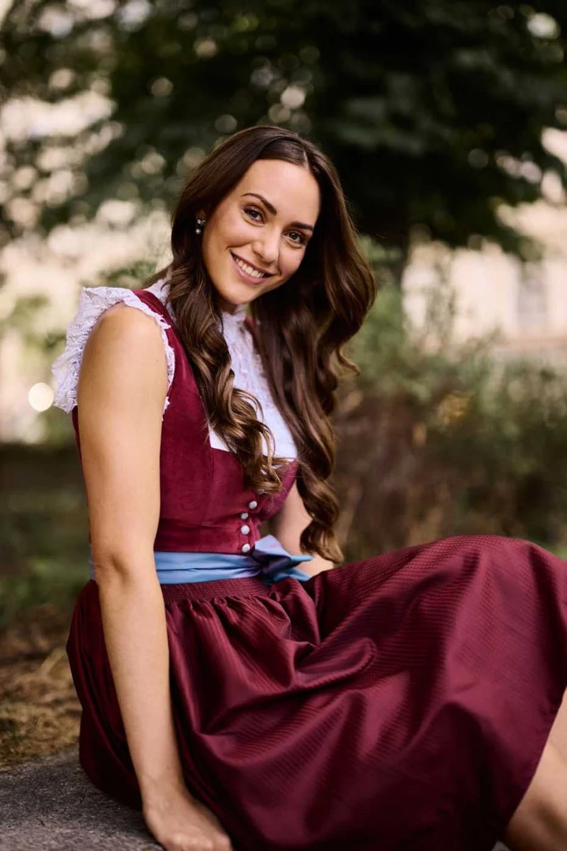 Dirndl Magda