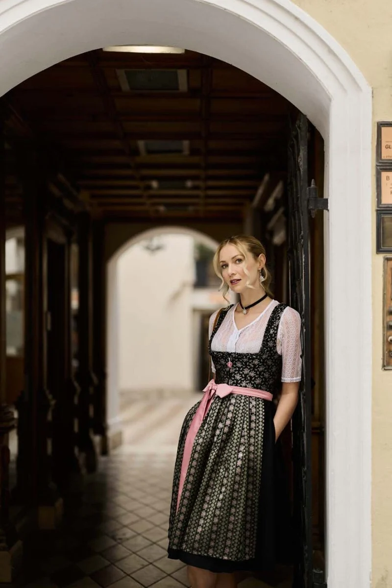 Dirndl Dalia