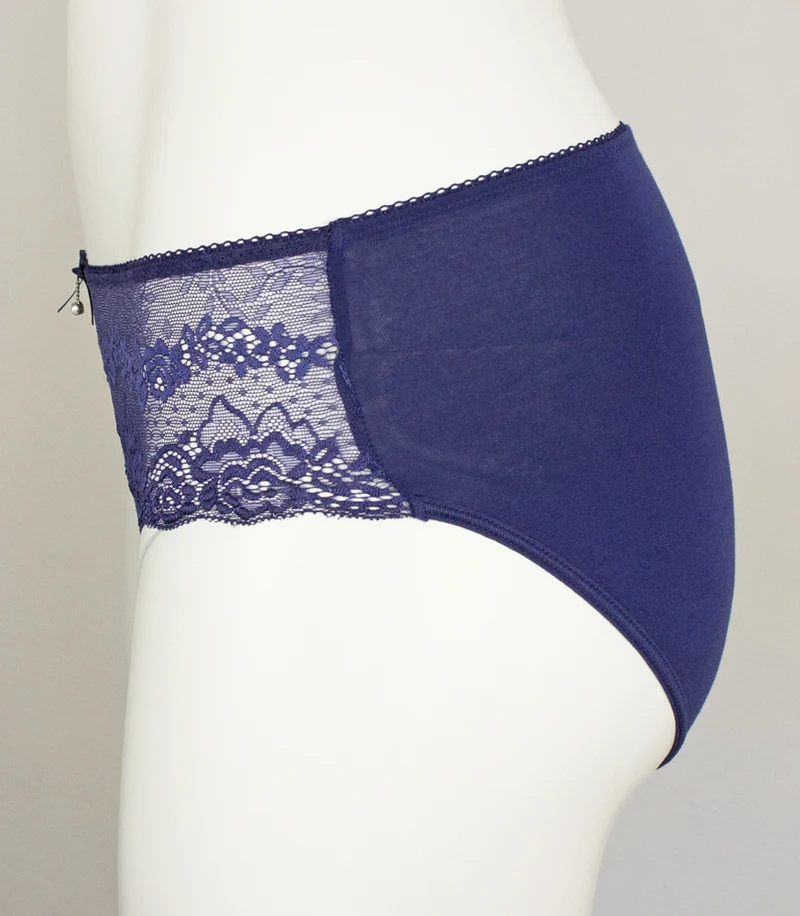 Nina von C. Bikinislip mit Spitze | Lapis Tiefblau