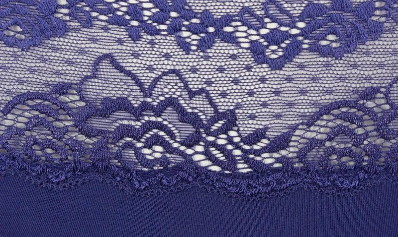 Nina von C. Bikinislip mit Spitze | Lapis Tiefblau