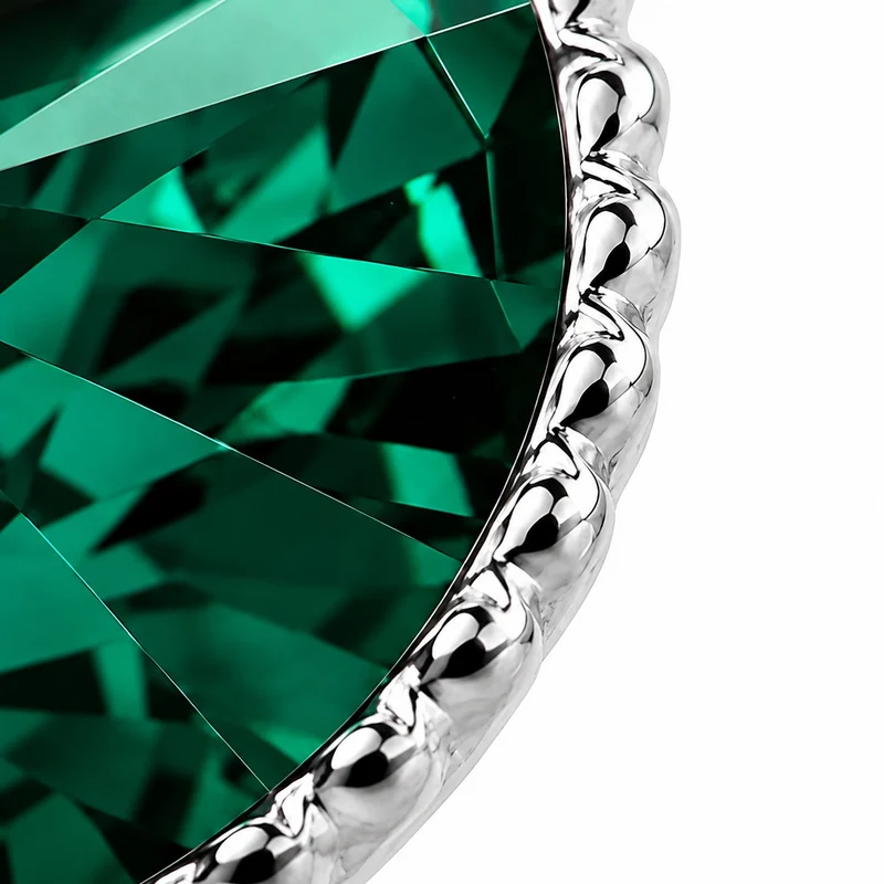 LUISIA® Solitär Ohrstecker "Joy" mit Kristallen von Swarovski® | Emerald