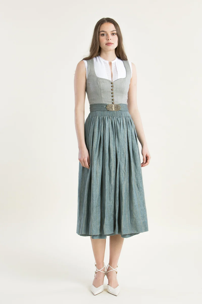 Gottseidank Dirndl Hedi cloud blue blautanne