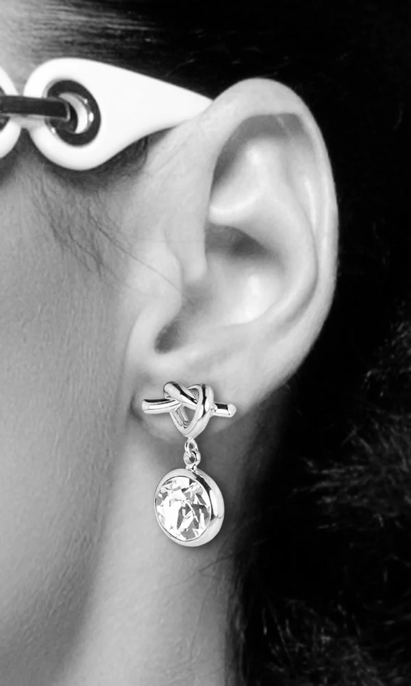 LUISIA® Ohrringe mit Knoten und Premium Kristall - Silber / Light Grey Delite