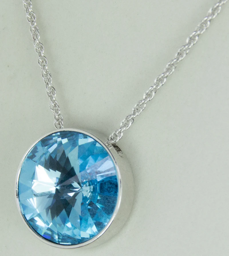 LUISIA® Halskette "Sinja" mit Premium Kristallen - 14 mm - Silber / Aquamarine