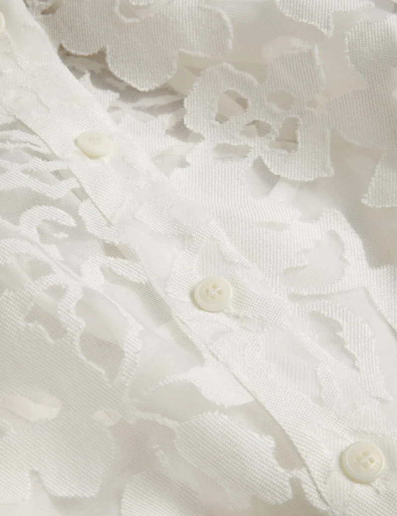 GILLOU | WHITE
