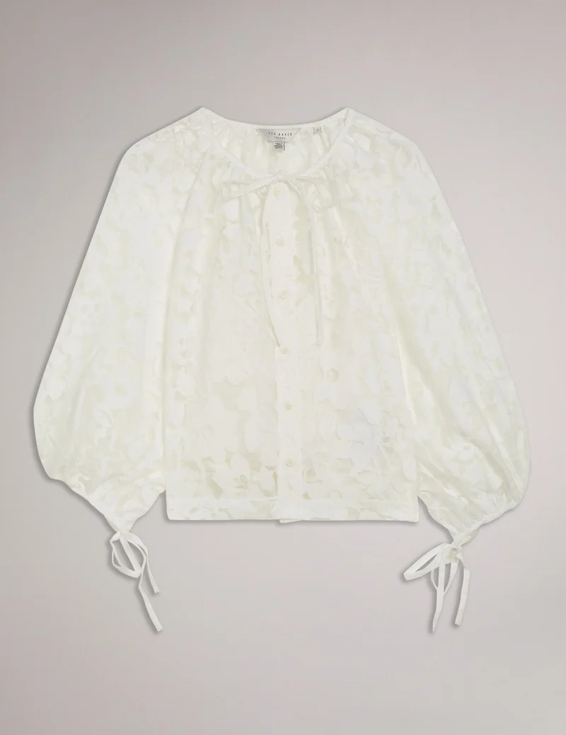 GILLOU | WHITE